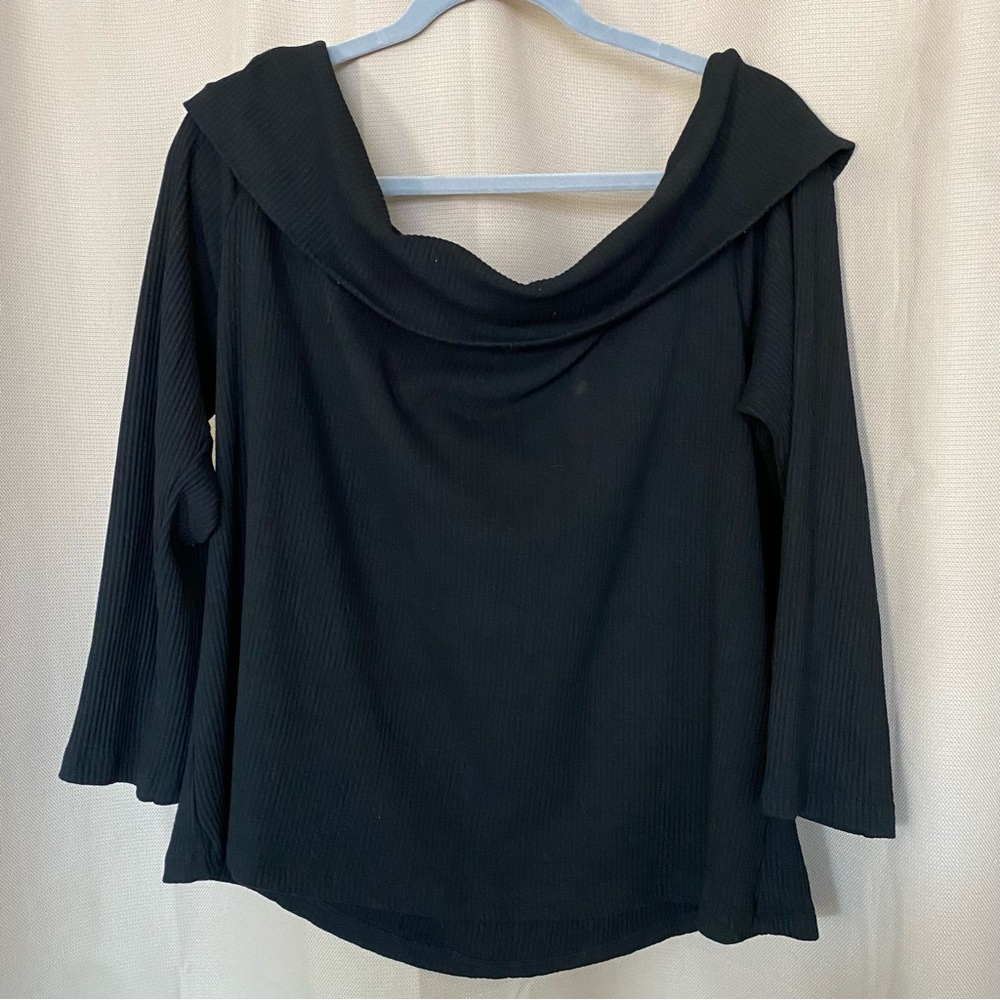 Wray NYC Gem top black long sleeves cowl neck